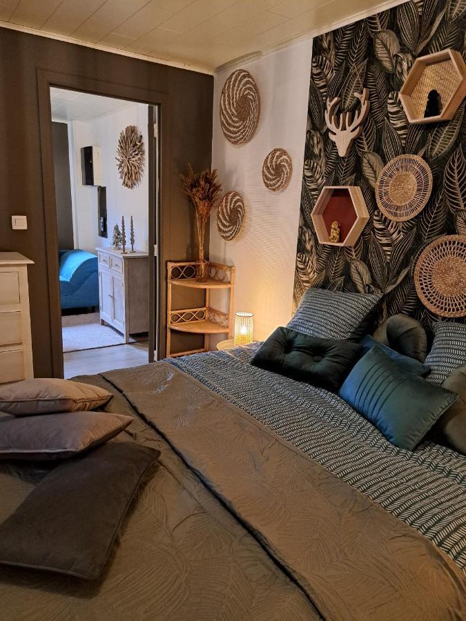 Aux Champs Des Cloches Apartamento Houffalize Exterior foto
